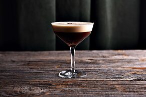 U Eat & Sleep Antwerp