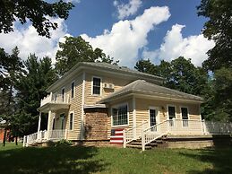 Crystal Run Suites of Springboro