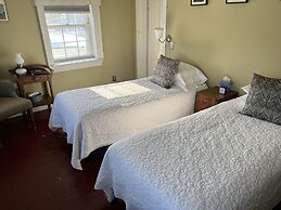 Shoreham Inn