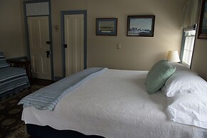 Shoreham Inn