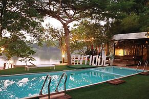 The Antique Riverside