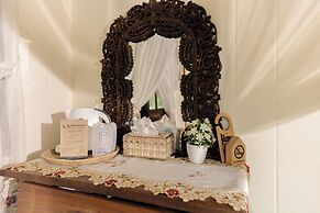 The Antique Riverside