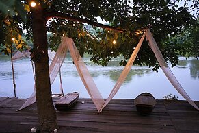 The Antique Riverside