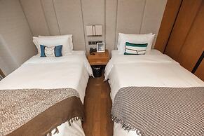 Somerset Swan Lake Hefei