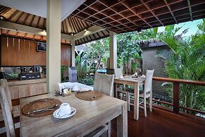 Yana Villas Kemenuh by Pramana Villas