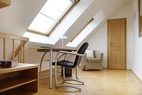 Parkside Apartment House