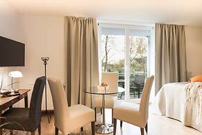 Parkside Apartment House