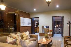 Mount High Luxury Country Lodge