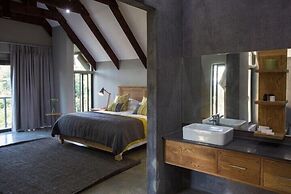 Mount High Luxury Country Lodge