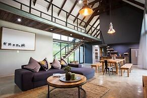 Mount High Luxury Country Lodge