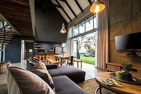 Mount High Luxury Country Lodge