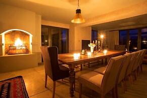 Mount High Luxury Country Lodge