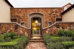 Mount High Luxury Country Lodge