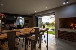 Mount High Luxury Country Lodge