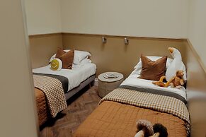 Hideout Apartment Hotel