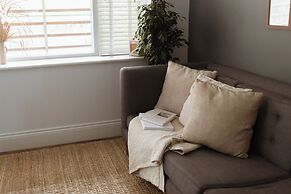 Hideout Apartment Hotel