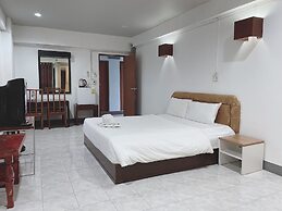 Win Bangna Hotel