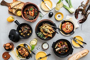 ANDAZ SINGAPORE, BY HYATT