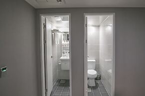 Philstay Myeongdong Station - Hostel