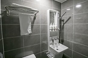 Philstay Myeongdong Station - Hostel