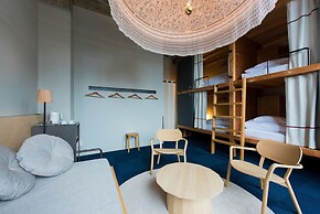 HATCHi Kanazawa - Hostel