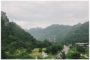 The Valley Khaoyai by Atkarut