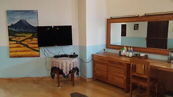 Aahh Bali Bed and Breakfast