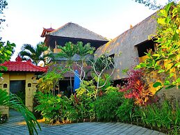 Aahh Bali Bed and Breakfast