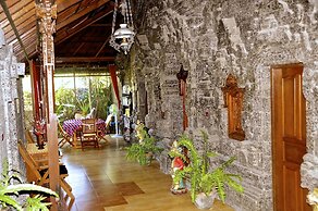 Aahh Bali Bed and Breakfast