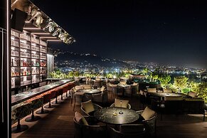 BURJ on BAY Hotel