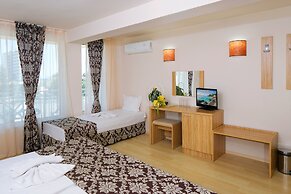 Karlovo Hotel