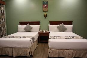 Paragon Hotel and Suites