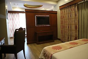 Paragon Hotel and Suites