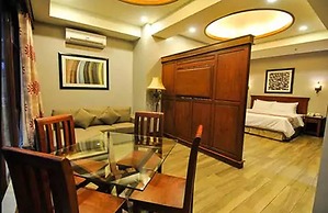 Paragon Hotel and Suites