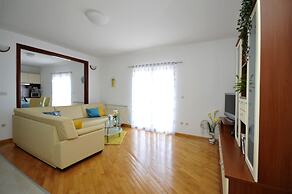 Apartments Roza