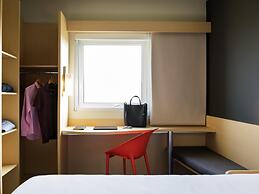 ibis Irapuato