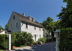 West Neck Guesthouse