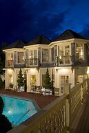 Brass Key Guesthouse - Adults Only