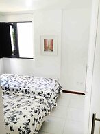 Apartartamento 2qtos novo e completo a 250 mts do mar