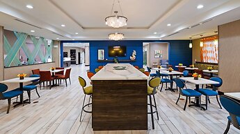 Best Western Plus Pasadena Inn and Suites