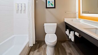 Best Western Plus Pasadena Inn and Suites