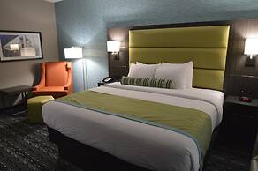 Best Western Plus Pasadena Inn and Suites