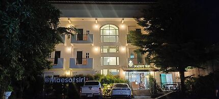 Maesot Siri Hotel