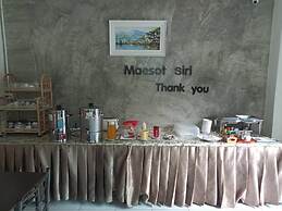 Maesot Siri Hotel