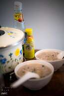 Retro Twin Home at Maesot