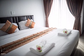 Retro Twin Home at Maesot