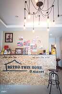 Retro Twin Home at Maesot