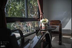 Retro Twin Home at Maesot