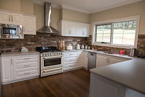 Mountain Blue Guest Accommodation