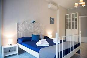 Authentic Sweet Home